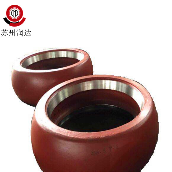 高鉻鑄鐵耐磨輥套生產(chǎn)的難點(diǎn)是什么？